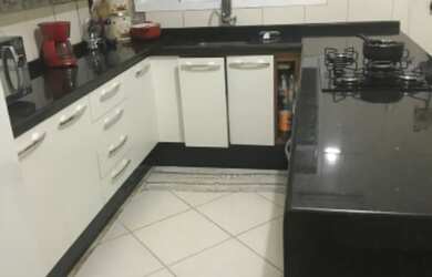 Imagem 2: Casa por chácara. Churrasqueira, Varanda, 216m² de Áreae2 Vagas na...