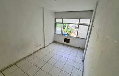 Imagem: A kitnet possui 1 Dormitório, 1 Banheiro, 30m² de Área e