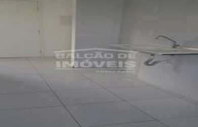 Imagem: O apartamento possui 2 Dormitórios, 1 Banheiro, 48m² de Área