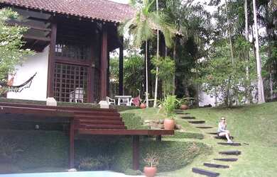 Imagem: A casa em condomínio possui 3 Dormitórios, 2 Banheiros, 3