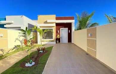 Imagem: A casa possui 3 Dormitórios, 1 Banheiro, 1 Vaga na garagem