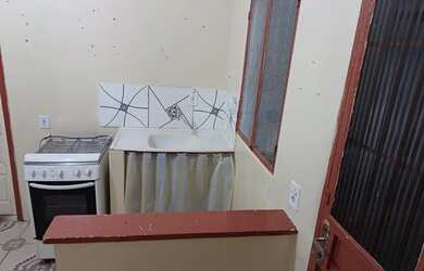 Imagem: A kitnet possui 1 Dormitório e 1 Banheiro e está localizado