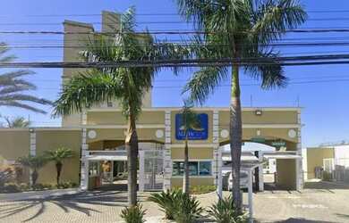 Imagem: O apartamento possui 1 Dormitório, 1 Banheiro, 2 Vagas na garagem