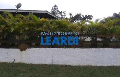 Imagem: A casa em condomínio possui 3 Dormitórios, 2 Banheiros, 2