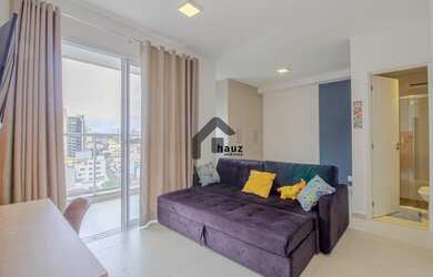 Imagem: O apartamento possui 1 Dormitório, 1 Banheiro, 1 Vaga na garagem