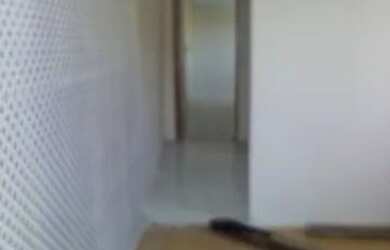 Imagem: A kitnet possui 1 Dormitório, 1 Banheiro, 1 Vaga na garagem