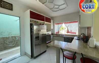 Imagem 7: Casa para venda com piscina no condomínio Country Club em Arujá