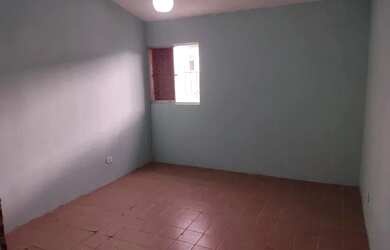 Imagem: O apartamento possui 2 Dormitórios, 1 Banheiro e está localizado