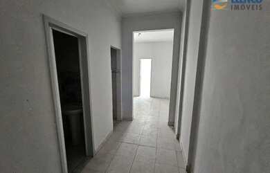 Imagem: O apartamento possui 1 Dormitório, 1 Banheiro, 27m² de Área