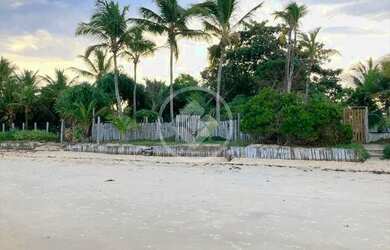 Imagem: A casa possui 5 Dormitórios, 4 Banheiros, 5 Vagas na garagem