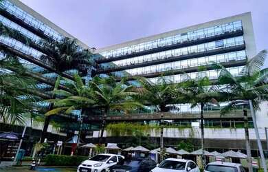 Imagem: O depósito possui 2 Vagas na garagem, 49m² de Área e está