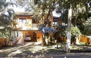 Imagem: A casa em condomínio possui 5 Dormitórios, 4 Banheiros, 5