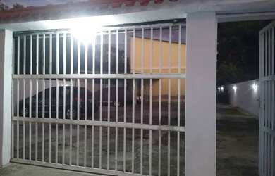 Imagem: A casa em condomínio possui 2 Dormitórios, 2 Banheiros, 1