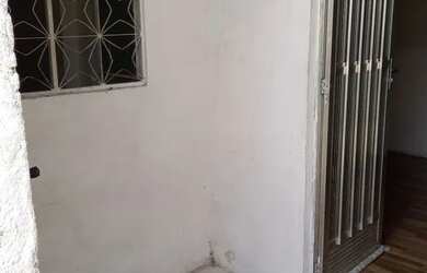 Imagem: A casa possui 2 Dormitórios, 1 Banheiro e está localizado