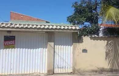 Imagem: A casa e possui 2 Dormitórios, Suítes, 1 Banheiro, 360-0m²