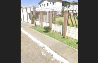 Imagem: O apartamento possui 2 Dormitórios, 1 Banheiro, 2 Vagas na