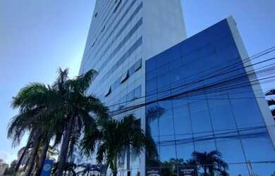 Imagem: O apartamento possui 1 Dormitório, 1 Banheiro, 1 Vaga na garagem