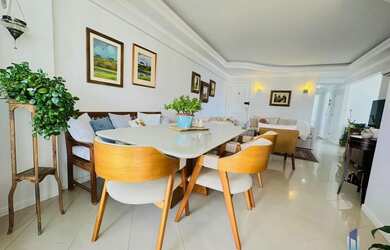 Imagem: O apartamento possui 3 Dormitórios, 3 Banheiros, 2 Vagas na