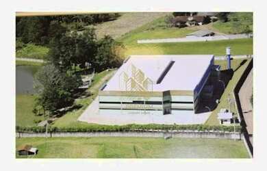 Imagem: O depósito possui 3672m² de Área e está localizado em Rosário