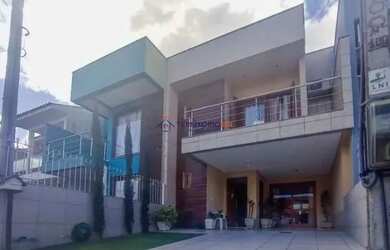 Imagem 2: Casa para Venda - 150m², 3 dormitórios, sendo 1 suites, 2 vagas - Lagos...