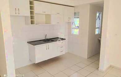 Imagem: O apartamento possui 3 Dormitórios, 1 Banheiro, 1 Vaga na garagem