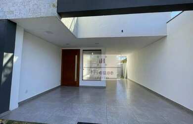 Imagem: A casa possui 3 Dormitórios, 2 Banheiros, 155m² de Área e