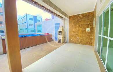 Imagem: A casa possui 5 Dormitórios, 4 Banheiros, 4 Vagas na garagem