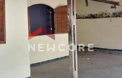 Imagem: A casa possui 3 Dormitórios, 3 Banheiros, 3 Vagas na garagem