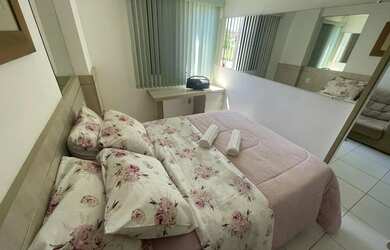 Imagem: O apartamento possui 1 Dormitório, 1 Banheiro, 1 Vaga na garagem