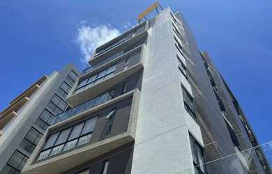 Imagem: O apartamento possui 1 Dormitório, 1 Banheiro, 1 Vaga na garagem