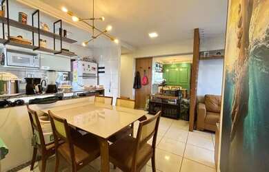 Imagem: O apartamento possui 3 Dormitórios, 2 Banheiros, 1 Vaga na