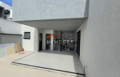 Imagem: A casa em condomínio possui 4 Dormitórios, 5 Banheiros, 4