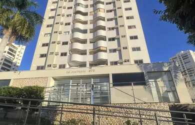 Imagem: O apartamento possui 3 Dormitórios, 2 Banheiros, 2 Vagas na