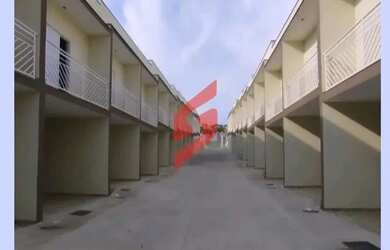 Imagem: A casa em condomínio possui 2 Dormitórios, 2 Banheiros, 1