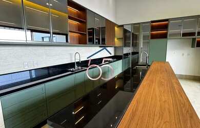 Imagem: Casa Neoclássica à Venda Florais Itália