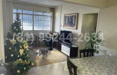 Imagem: O apartamento possui 3 Dormitórios, 1 Banheiro, 1 Vaga na garagem