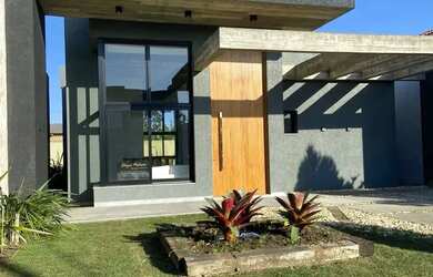 Imagem: A casa em condomínio possui 3 Dormitórios, 4 Banheiros, 2