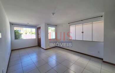 Imagem: A casa possui 4 Dormitórios, 3 Banheiros, 1 Vaga na garagem