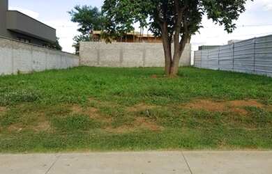 Imagem: O terreno possui 312m² de Área e está localizado em Aparecida