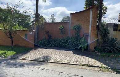 Imagem: A casa possui 3 Dormitórios, 2 Banheiros e 10m² de Área e