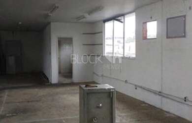 Imagem: O apartamento possui 1 Dormitório, 2 Banheiros, 2 Vagas na