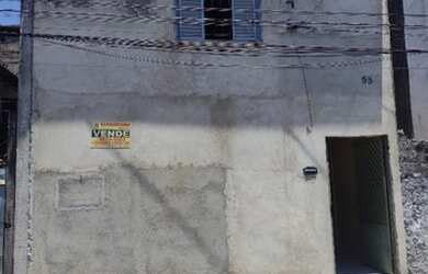 Imagem: A casa possui 2 Dormitórios, 2 Banheiros, 1 Vaga na garagem