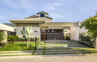 Imagem: A casa em condomínio à venda possui 3 Dormitórios, 4 Banheiros