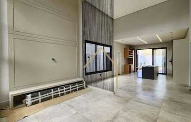 Imagem: A casa em condomínio possui 3 Dormitórios, 4 Banheiros, 4