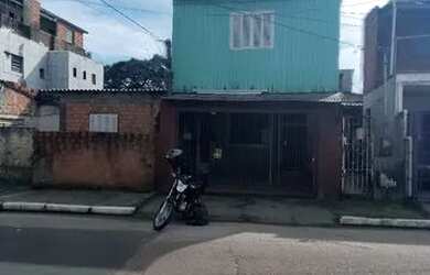 Imagem: A casa possui 1 Dormitório, 1 Banheiro, 1 Vaga na garagem