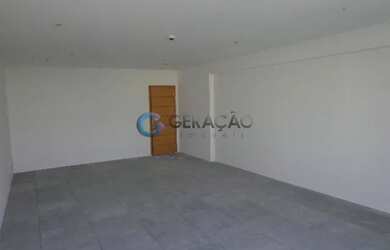 Imagem: O depósito possui 2 Vagas na garagem e 52m² de Área e está