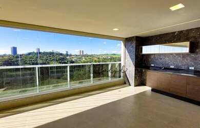 Imagem: O apartamento possui 3 Dormitórios, 4 Banheiros, 237m² de