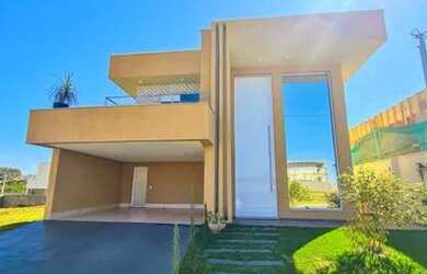 Imagem: A casa em condomínio possui 3 Dormitórios, 3 Banheiros, 4