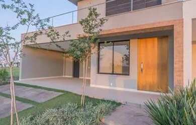 Imagem: A casa em condomínio possui 3 Dormitórios, 3 Banheiros, 4