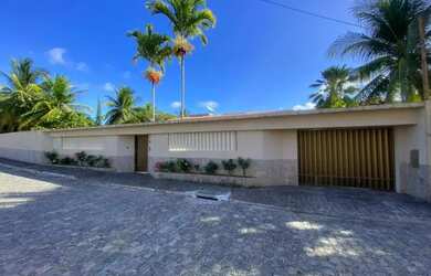 Imagem: A casa em condomínio possui 4 Dormitórios, 5 Banheiros, 5